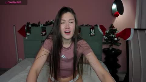 Tina  online show from December 16, 1:33 am