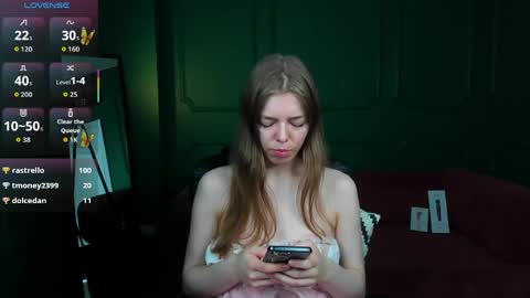 tina_tayllor__ online show from June 8, 1:28 am