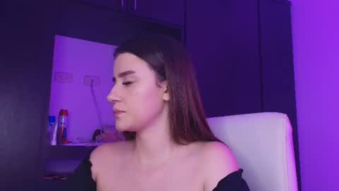 Tina  online show from August 1, 5:09 am