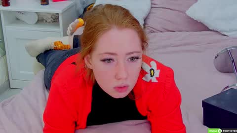 Snapshot of tinabrook chatting on October 16, 4:15 am Tina online show from October 16, 4:15 am