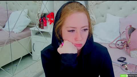 Snapshot of tinabrook chatting on October 15, 3:53 am Tina online show from October 15, 3:53 am