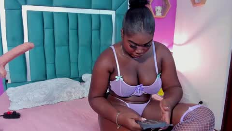 Tina online show from October 9, 2:43 pm