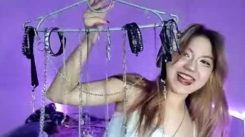 Kate online show from March 12, 2:20 pm