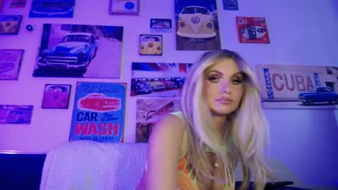 Snapshot of tinkerbell822 chatting on March 12, 1:30 pm tinkerbell822 online show from March 12, 1:30 pm