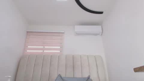 tinkerbell online show from February 19, 7:46 pm