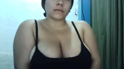 Snapshot of tintal_jers chatting on February 26, 5:35 am tintal jers online show from February 26, 5:35 am