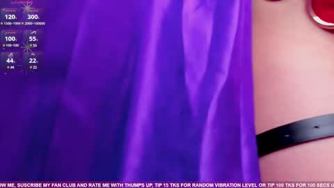 Snapshot of tiny__emmy chatting on February 24, 1:11 am Emmy M online show from February 24, 1:11 am