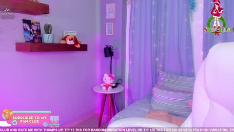 Snapshot of tiny__emmy chatting on December 31, 1:30 pm Emmy M online show from December 31, 1:30 pm