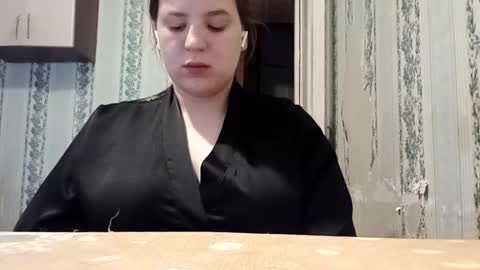 tiny_alkaid online show from March 26, 4:20 pm