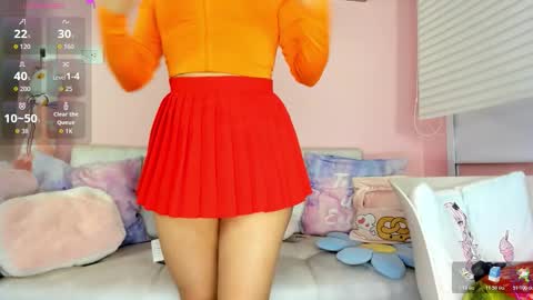 tiny_cora online show from January 17, 5:20 pm