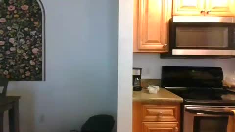 tinyassbossymilf online show from November 22, 7:16 pm