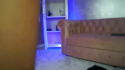 TinyCassi online show from June 6, 2:40 am