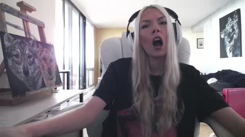 stage Kylie Sinner  brand CLITBAIT online show from October 21, 7:51 pm