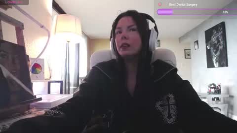 stage Kylie Sinner  brand CLITBAIT online show from July 16, 9:08 pm