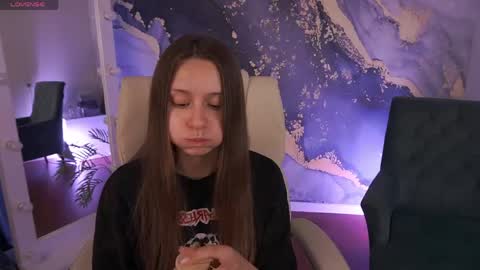 tinynataliee online show from June 8, 12:39 pm