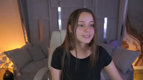 tinynataliee online show from July 23, 7:44 pm