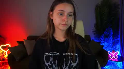 tinynataliee online show from July 11, 2:00 am