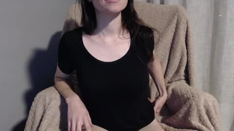 TinyyTina online show from May 4, 8:29 am