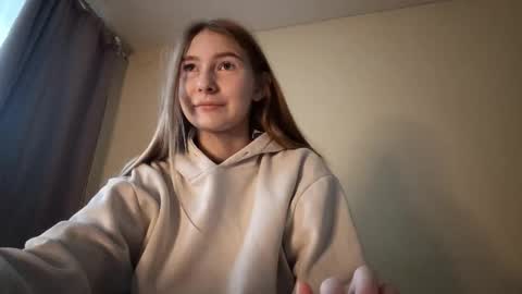 Hi Im Carry 18 years old online show from November 27, 6:49 am