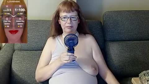 tittylandqc online show from March 18, 1:43 am