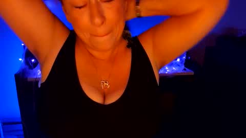 Snapshot of tittytarot2 chatting on October 20, 11:30 pm Mystic Minxxx online show from October 20, 11:30 pm