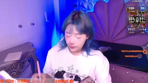 toky         online show from October 20, 7:39 pm