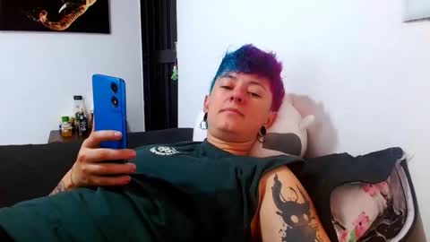 Blue online show from May 21, 7:12 pm