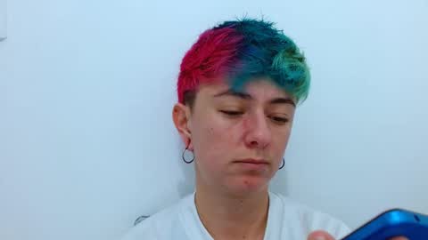 Blue online show from November 11, 2:40 am