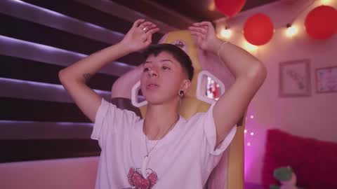 Blue  online show from February 18, 6:06 pm