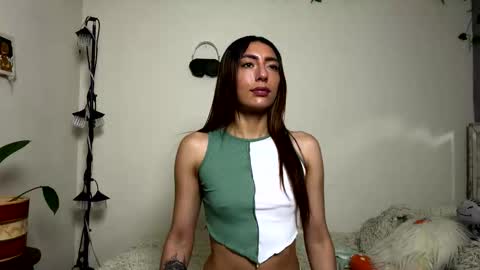 leyla  online show from March 14, 9:21 am