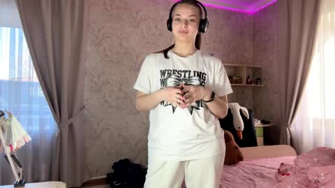 Eileen online show from April 3, 11:19 am