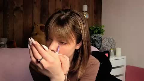 Melissa online show from June 11, 9:39 am