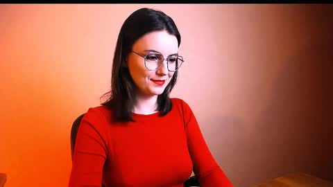 Elizabeth online show from April 22, 5:10 pm