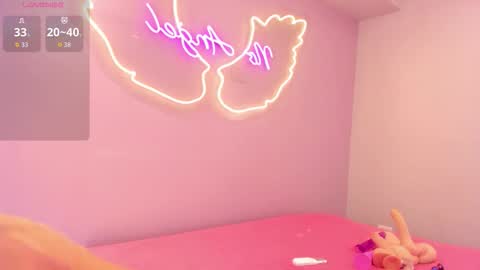 Tori  online show from March 8, 2:04 am