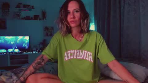Hey my name is Kiri Kiri online show from June 13, 10:07 pm