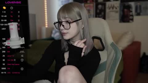 Ariana and Erik online show from February 9, 11:23 am