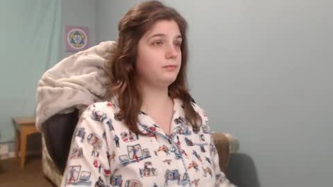 Snapshot of treejeanne chatting on February 18, 4:04 am TreeJeanne online show from February 18, 4:04 am