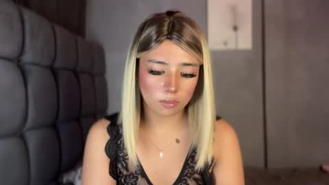 trexie_fucks15 online show from July 28, 12:48 pm