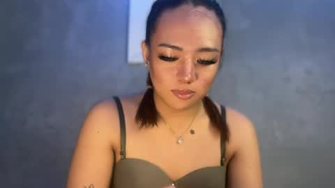trexie_fucks15 online show from June 27, 5:41 am