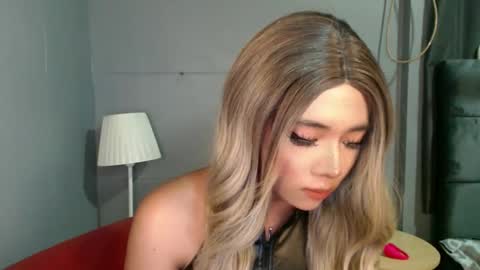 trexie_fucks15 online show from October 28, 11:53 pm