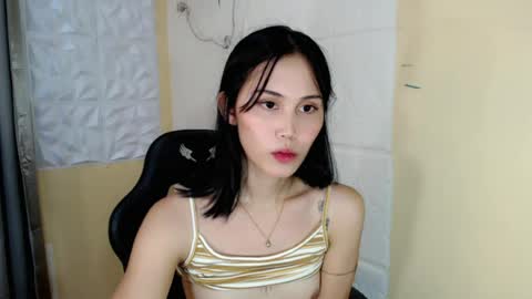 tricia_slut online show from July 20, 10:39 am