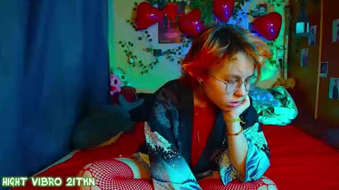 trickykitsune online show from February 16, 5:02 pm