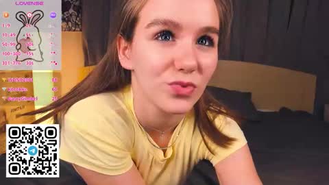 Bubbles online show from December 4, 8:09 pm