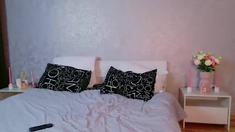 trinnity_sweet online show from November 5, 4:45 pm