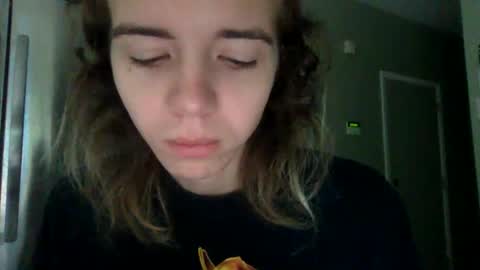 Snapshot of trippybb222 chatting on September 25, 2:27 pm trippybb222 online show from September 25, 2:27 pm
