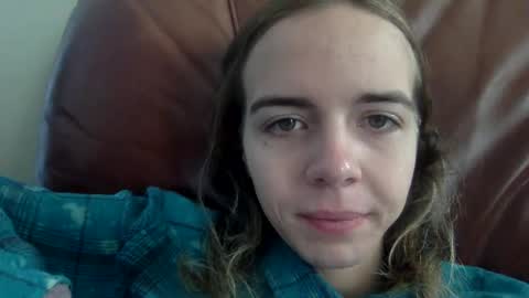 Snapshot of trippybb222 chatting on September 23, 3:21 pm trippybb222 online show from September 23, 3:21 pm