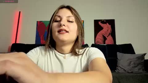 trixibell online show from July 3, 7:14 am