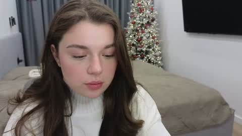 Snapshot of tutti_frutti_ chatting on December 6, 8:39 pm Ariana online show from December 6, 8:39 pm