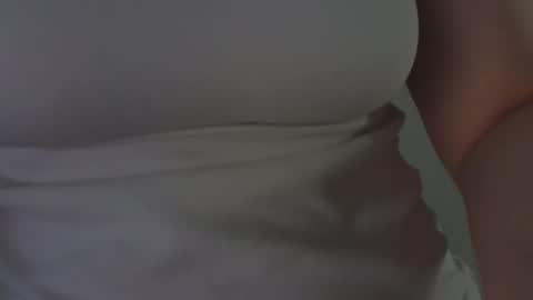 Snapshot of tutti_frutti_ chatting on October 1, 2:33 pm Ariana online show from October 1, 2:33 pm