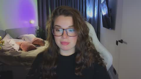 Snapshot of tutti_frutti_ chatting on September 20, 8:51 pm Ariana online show from September 20, 8:51 pm